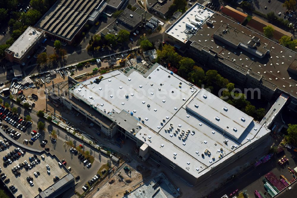 Berlin from above - Factory area of the Bayerische Motoren Werke of BMW AG motorcycle plant at the Juliusturm in the district of Spandau in Berlin, Germany