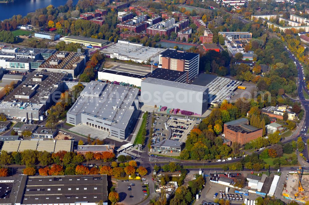 Aerial image Berlin - Factory area of the Bayerische Motoren Werke of BMW AG motorcycle plant at the Juliusturm in the district of Spandau in Berlin, Germany