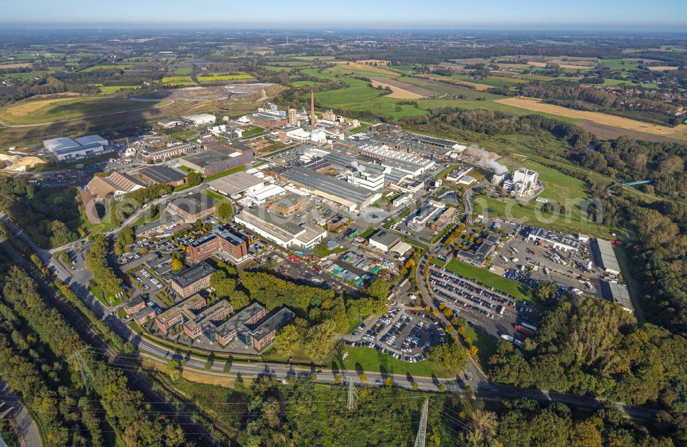 Aerial photograph Lünen - Building and production halls on the premises of Befesa Salzschlacke GmbH in the district Alstedde in Luenen in the state North Rhine-Westphalia, Germany