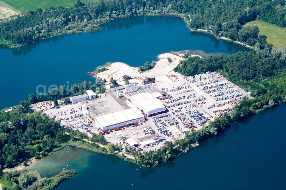 Aerial image Eggenstein-Leopoldshafen - Building and production halls on the premises of the concrete stone manufacturer Lithon Plus GmbH & Co. KG. in the district Eggenstein in Eggenstein-Leopoldshafen in the state Baden-Wuerttemberg