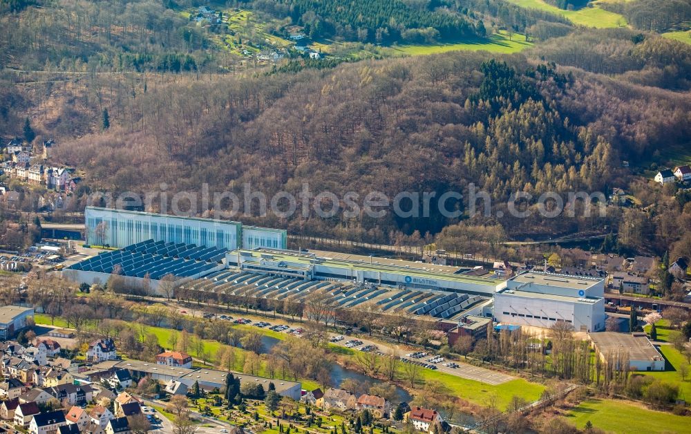 Aerial image Hagen - Building and production halls on the premises of Bilstein Handel KG Im Weinhof in the district Hohenlimburg in Hagen in the state North Rhine-Westphalia