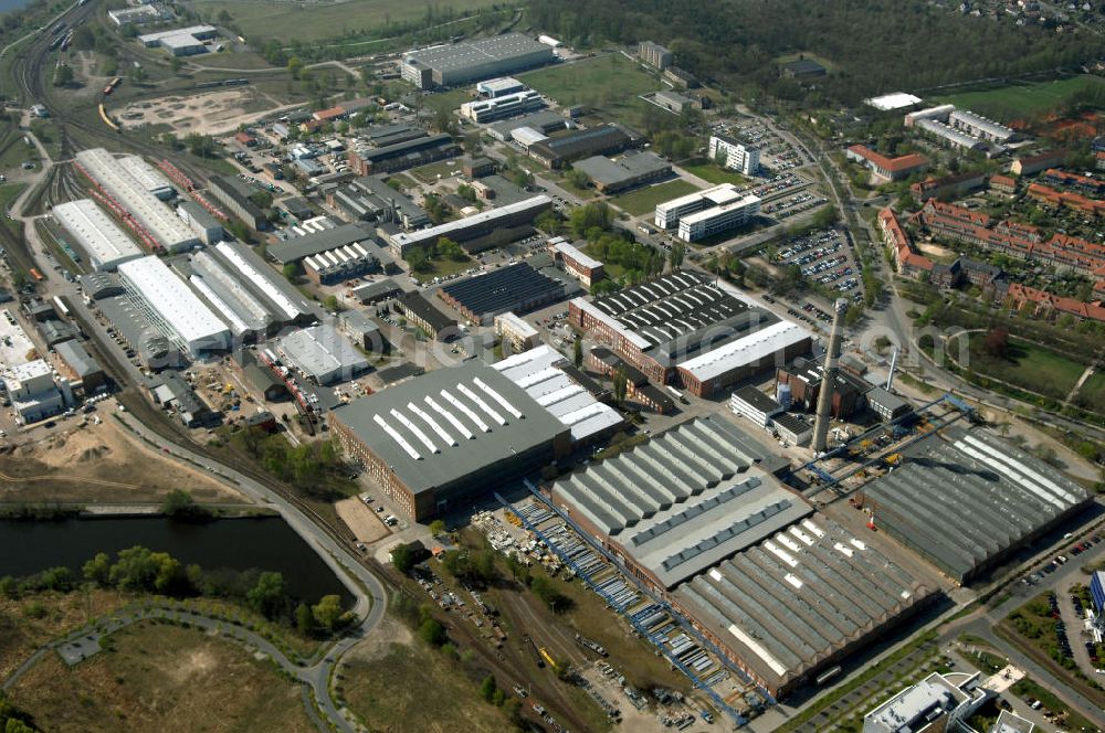 Aerial image HENNIGSDORF - Blick auf das Werksgelände der Bombardier Transportation. Im Jahr 2001 erfolgte die Übernahme von ABB Daimler Benz Transportation (Adtranz).