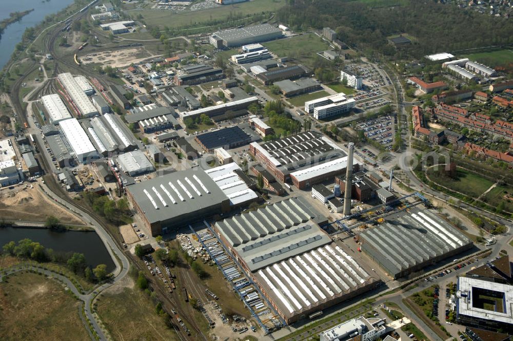 Aerial image HENNIGSDORF - Blick auf das Werksgelände der Bombardier Transportation. Im Jahr 2001 erfolgte die Übernahme von ABB Daimler Benz Transportation (Adtranz).