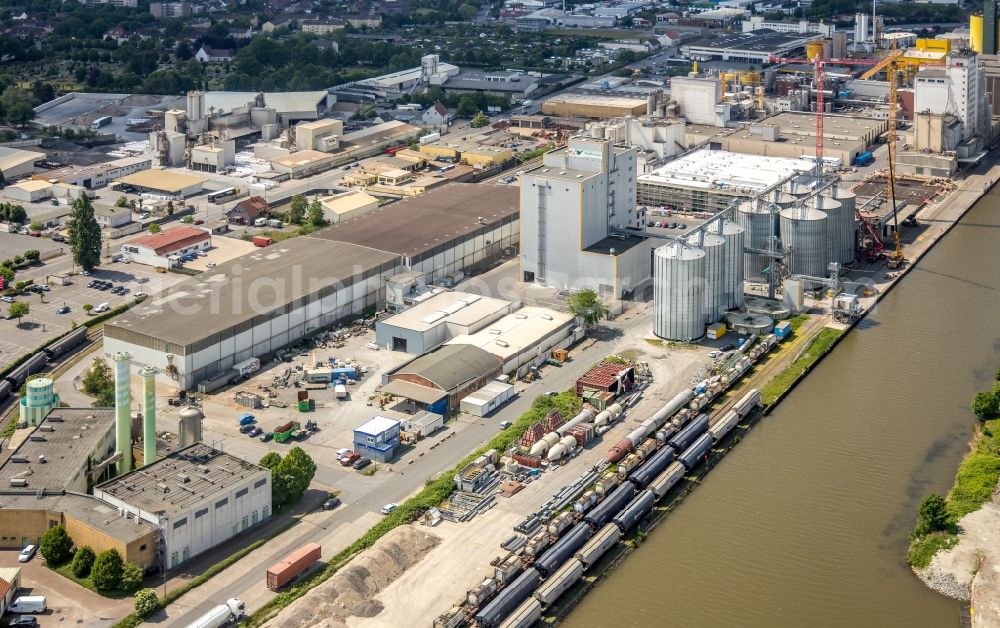 Aerial photograph Hamm - Building and production halls on the premises of of Broekelmann + Co Oelmuehle GmbH + Co on Hafenstrasse in Hamm in the state North Rhine-Westphalia, Germany