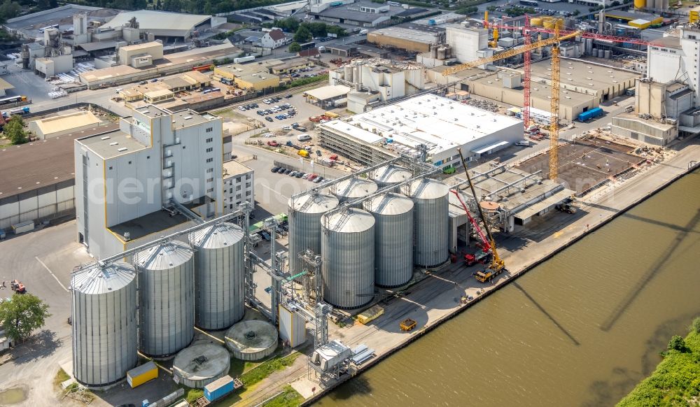 Hamm from above - Building and production halls on the premises of of Broekelmann + Co Oelmuehle GmbH + Co on Hafenstrasse in Hamm in the state North Rhine-Westphalia, Germany