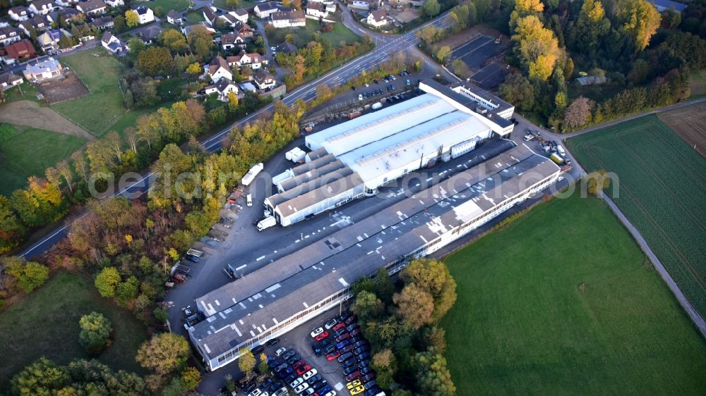 Aerial photograph Königswinter - Building and production halls on the premises of BRUNE Sitzmoebel GmbH on Flurweg in the district Oberpleis in Koenigswinter in the state North Rhine-Westphalia, Germany