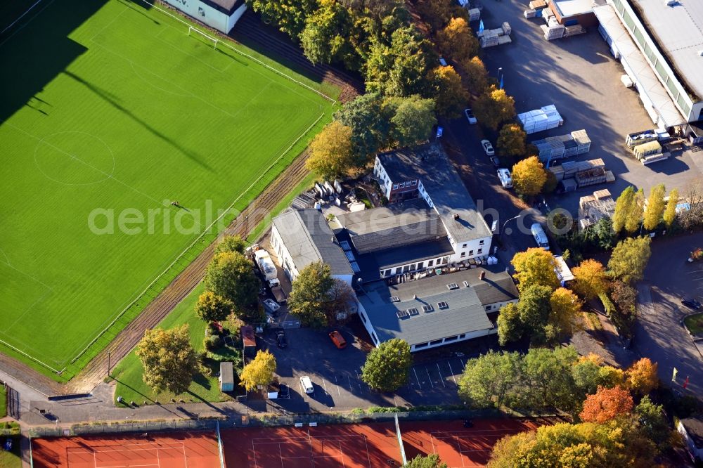 Aerial image Hamburg - Building and production halls on the premises of BRUNS & MOeLLENDORFF GMBH & CO. KG on Waidmannstrasse in the district Altona in Hamburg, Germany