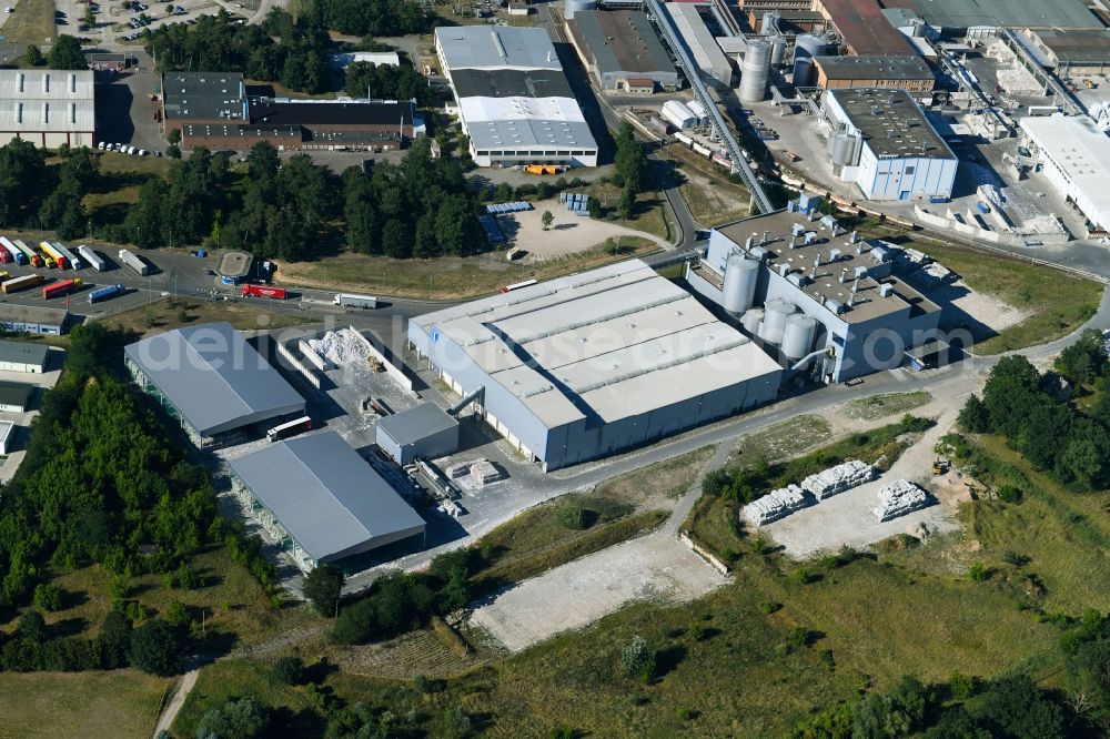 Schwedt/Oder from above - Building and production halls on the premises of BTS - Brandenburger Tapeten Schwedt GmbH on Kuhheide in the district Vierraden in Schwedt/Oder in the state Brandenburg, Germany