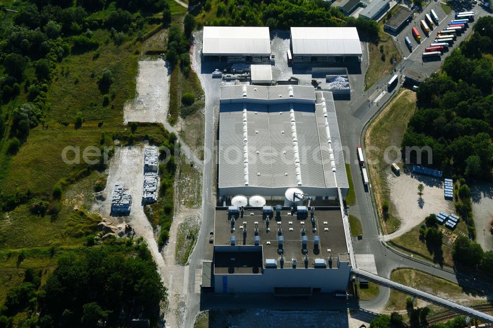 Aerial image Schwedt/Oder - Building and production halls on the premises of BTS - Brandenburger Tapeten Schwedt GmbH on Kuhheide in the district Vierraden in Schwedt/Oder in the state Brandenburg, Germany