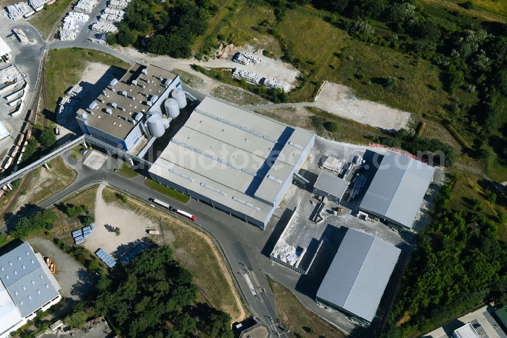 Schwedt/Oder from above - Building and production halls on the premises of BTS - Brandenburger Tapeten Schwedt GmbH on Kuhheide in the district Vierraden in Schwedt/Oder in the state Brandenburg, Germany