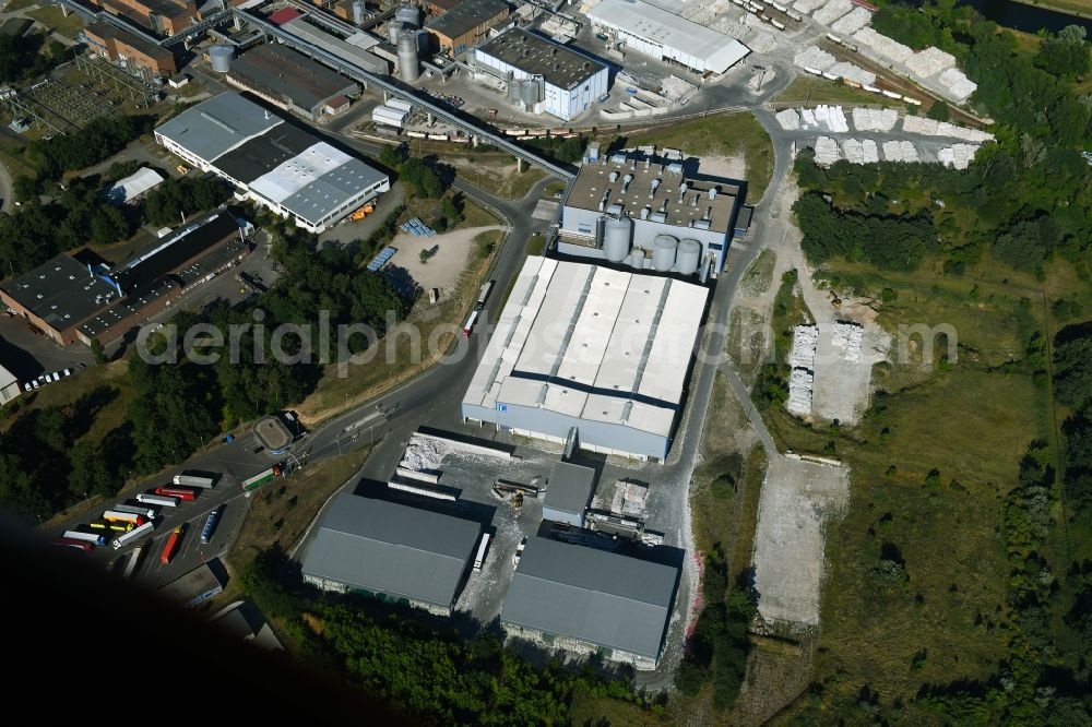 Schwedt/Oder from the bird's eye view: Building and production halls on the premises of BTS - Brandenburger Tapeten Schwedt GmbH on Kuhheide in the district Vierraden in Schwedt/Oder in the state Brandenburg, Germany