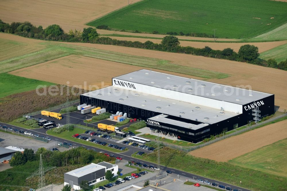 Aerial photograph Koblenz - Building and production hall on the premises of Canyon Bicycles GmbH on Zaunheimer Strasse in Koblenz in the state Rhineland-Palatinate, Germany