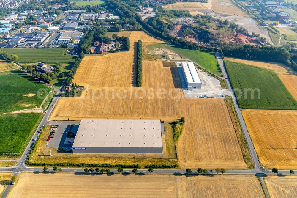 Ahlen from above - Building and production hall on the premises of Carl Geringhoff Vertriebsgesellschaft mbH & Co. KG on Guissener Strasse in Ahlen in the state North Rhine-Westphalia, Germany