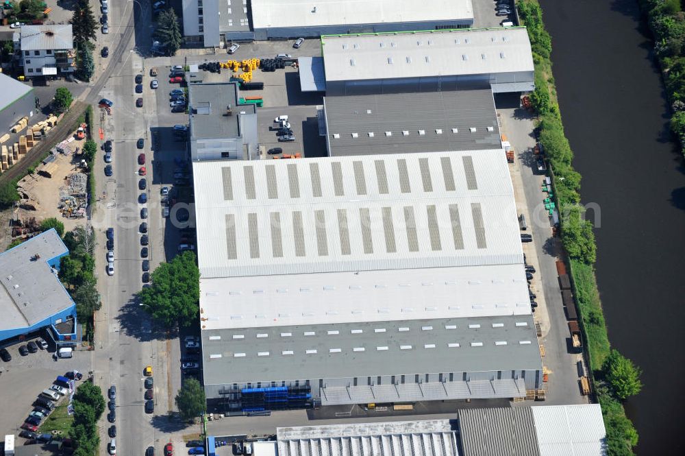 Aerial photograph Berlin - Werksgelände der Carl Spaeter GmbH Stahlgroßhandel an der Nobelstraße 33 in Berlin. Work area Carl Später GmbH steel wholesale at the Nobelstraße in Berlin.