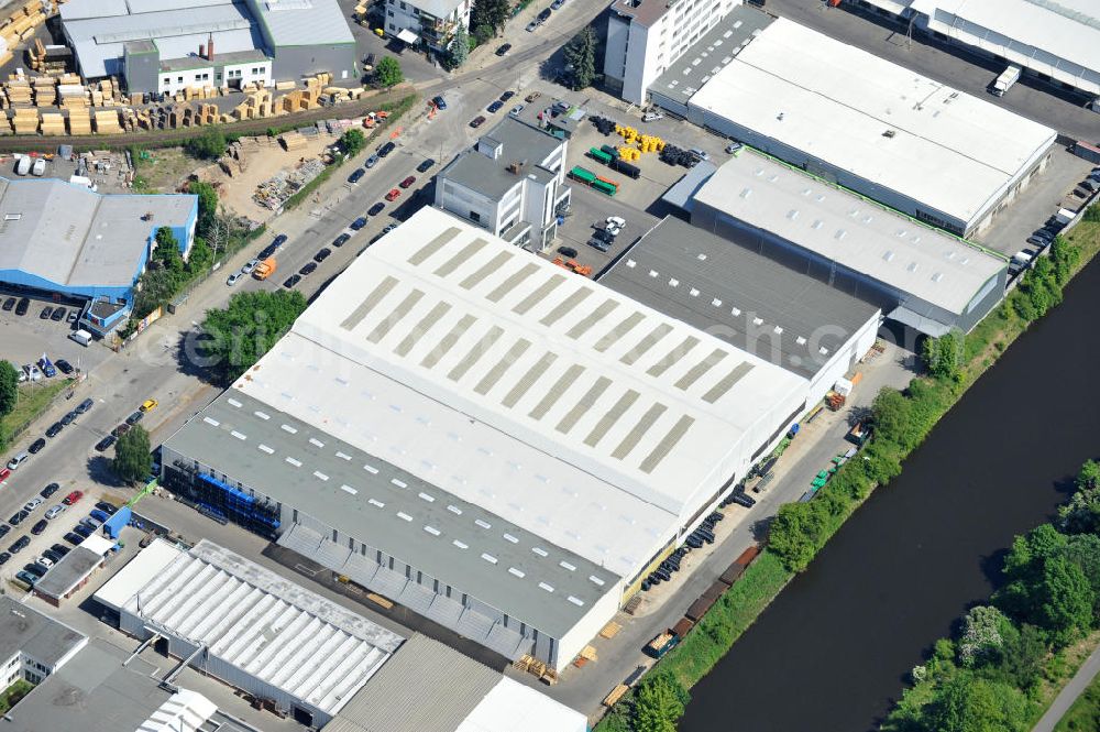 Aerial photograph Berlin - Werksgelände der Carl Spaeter GmbH Stahlgroßhandel an der Nobelstraße 33 in Berlin. Work area Carl Später GmbH steel wholesale at the Nobelstraße in Berlin.