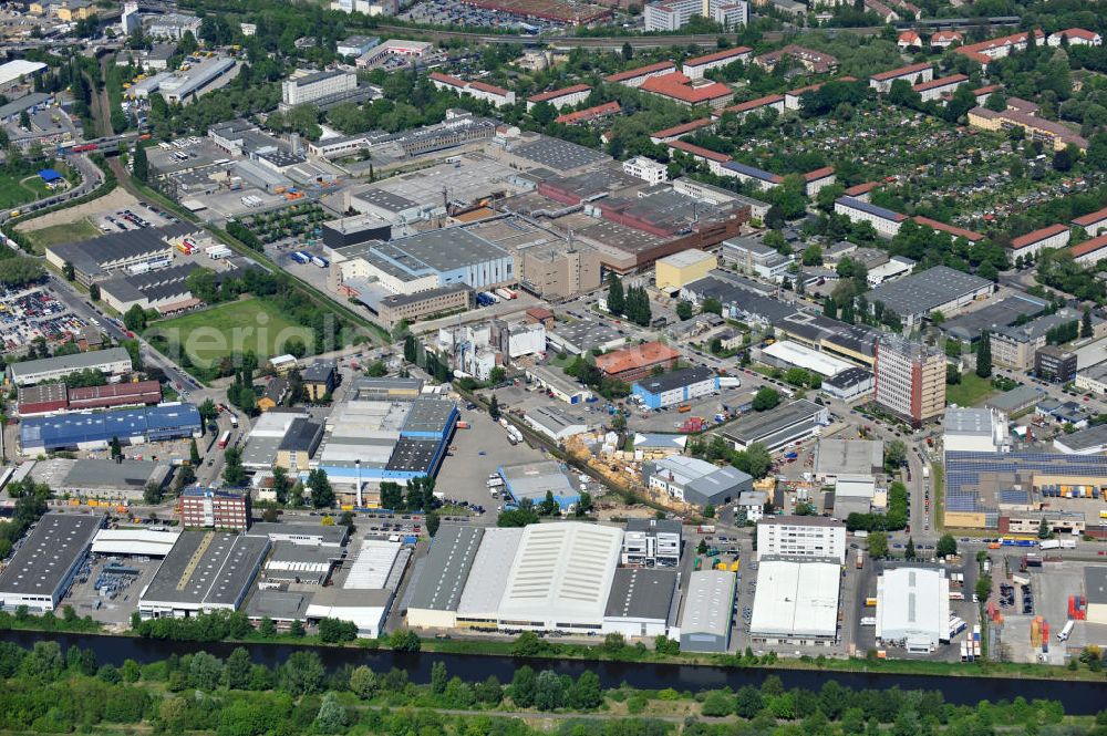 Aerial photograph Berlin - Werksgelände der Carl Spaeter GmbH Stahlgroßhandel an der Nobelstraße 33 in Berlin. Work area Carl Später GmbH steel wholesale at the Nobelstraße in Berlin.