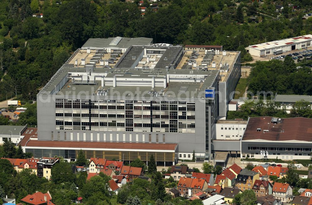 Jena from the bird's eye view: Building and production halls on the premises of Carl Zeiss Microscopy GmbH on Carl-Zeiss-Promenade in Jena in the state Thuringia, Germany