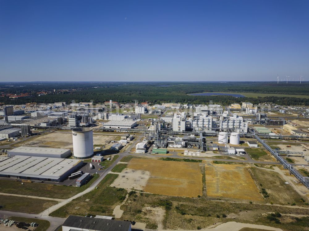 Schwarzheide from the bird's eye view: Building and production halls on the premises of the chemical manufacturers BASF Schwarzheide GmbH on street Schipkauer Strasse in Schwarzheide in the state Brandenburg, Germany