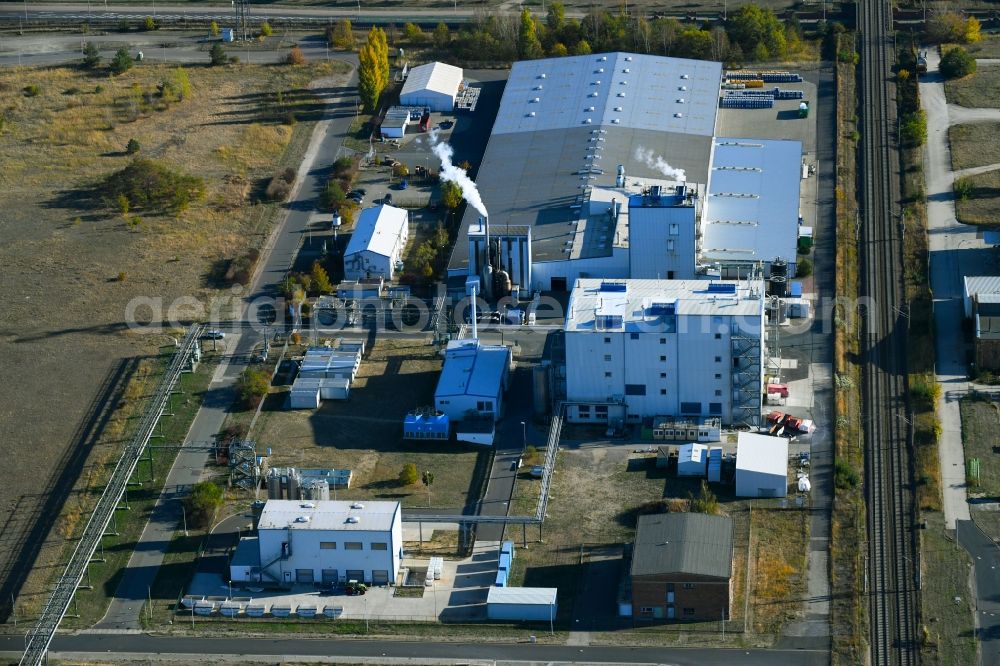 Bitterfeld-Wolfen from the bird's eye view: Building and production halls on the premises of the chemical manufacturers EURECAT DEUTSCHLAND GmbH in the district Greppin in Bitterfeld-Wolfen in the state Saxony-Anhalt, Germany