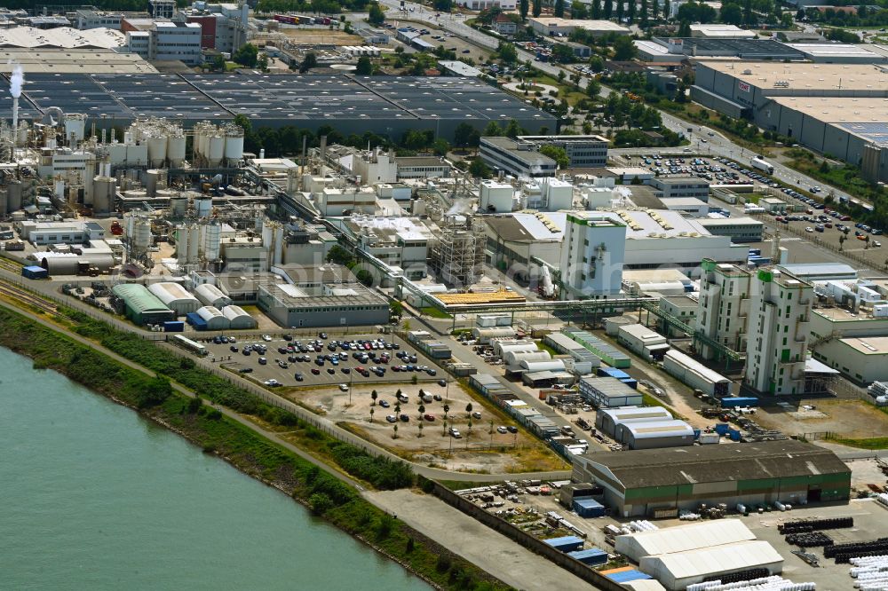 Aerial photograph Worms - Building and production halls on the premises of the chemical manufacturers Grace GmbH & Co KG in Worms in the state Rhineland-Palatinate, Germany