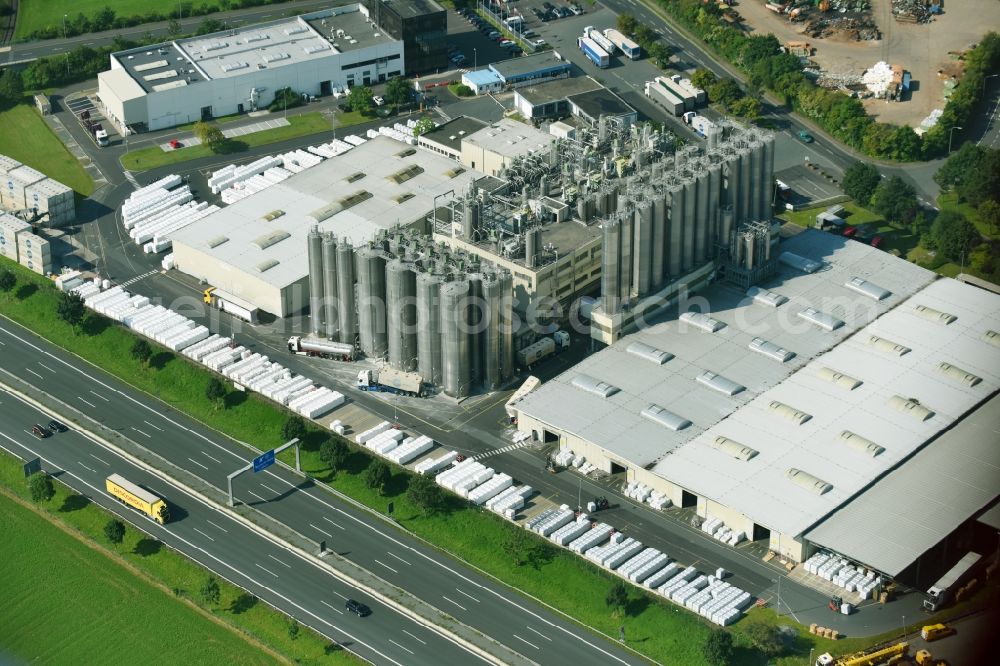 Bayreuth from the bird's eye view: Building and production halls on the premises of the chemical manufacturers LyondellBasell on Weiherstrasse in Bayreuth in the state Bavaria, Germany