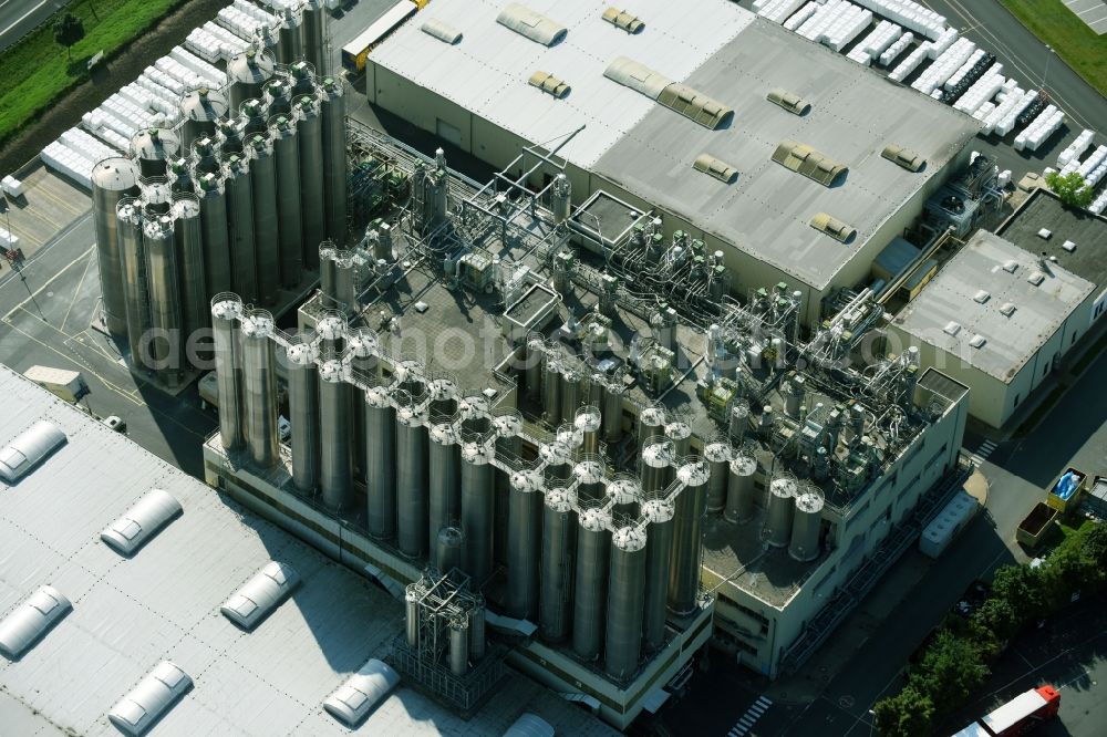 Aerial photograph Bayreuth - Building and production halls on the premises of the chemical manufacturers LyondellBasell on Weiherstrasse in Bayreuth in the state Bavaria, Germany