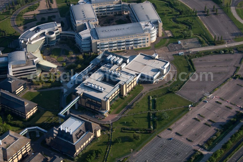 Sandwich from the bird's eye view: Building and production halls on the premises of the chemical manufacturers Pfizer Ltd and Discovery Park in Sandwich in England, United Kingdom