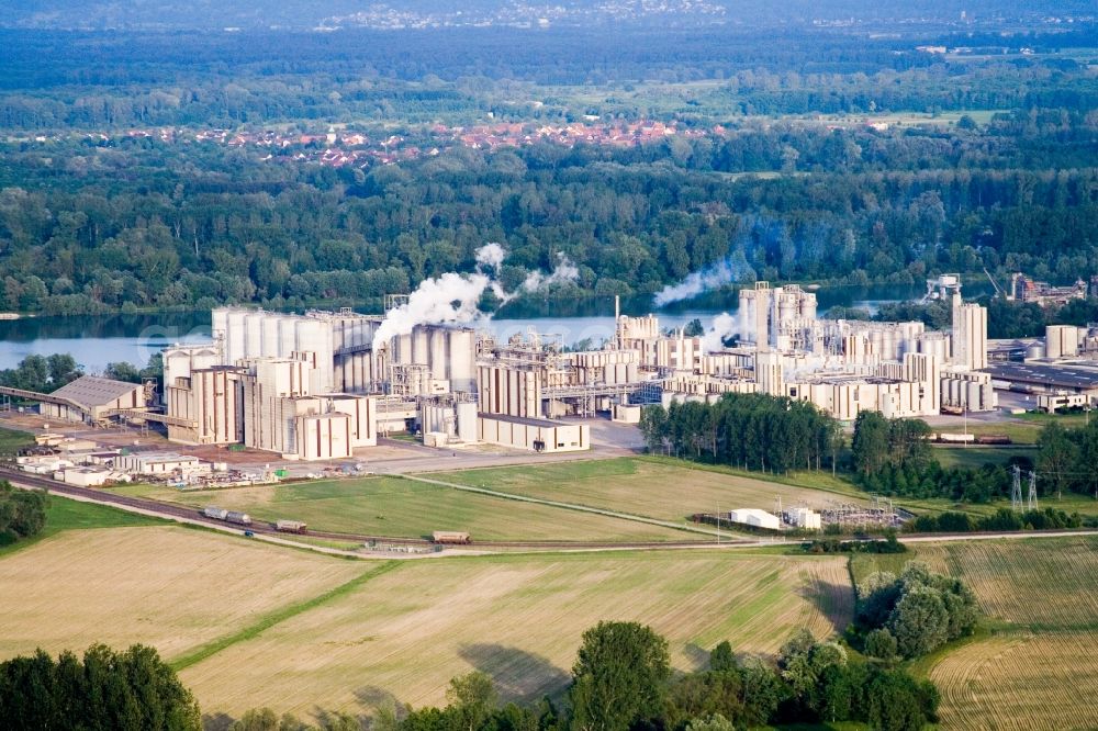 Beinheim from above - Building and production halls on the premises of the chemical manufacturers Roquette in Beinheim in Grand Est, France