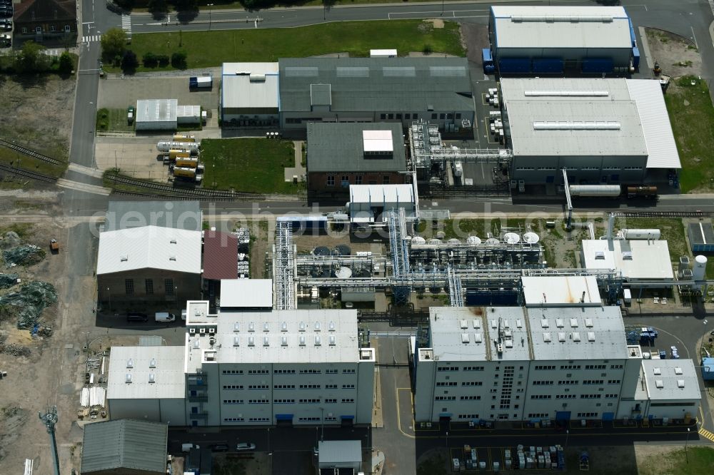 Aerial photograph Schönebeck (Elbe) - Building and production halls on the premises of the chemical manufacturers of Schirm GmbH on Geschwister-Scholl-Strasse in Schoenebeck (Elbe) in the state Saxony-Anhalt, Germany