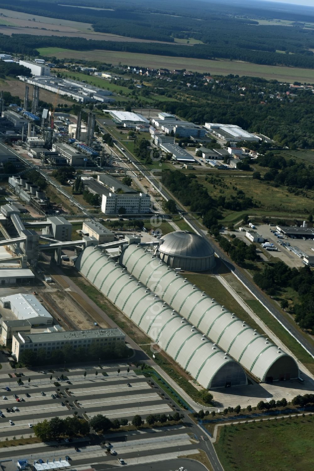 Aerial image Lutherstadt Wittenberg - Building and production halls on the premises of the chemical manufacturers SKW Stickstoffwerke Piesteritz GmbH in Lutherstadt Wittenberg in the state Saxony-Anhalt