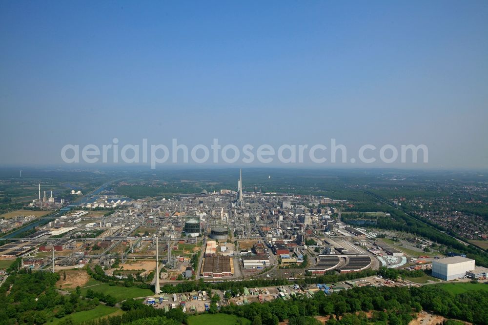 Marl from the bird's eye view: Premises of the Chemical Works, location of Degussa and EVONIK in Marl in North Rhine-Westphalia