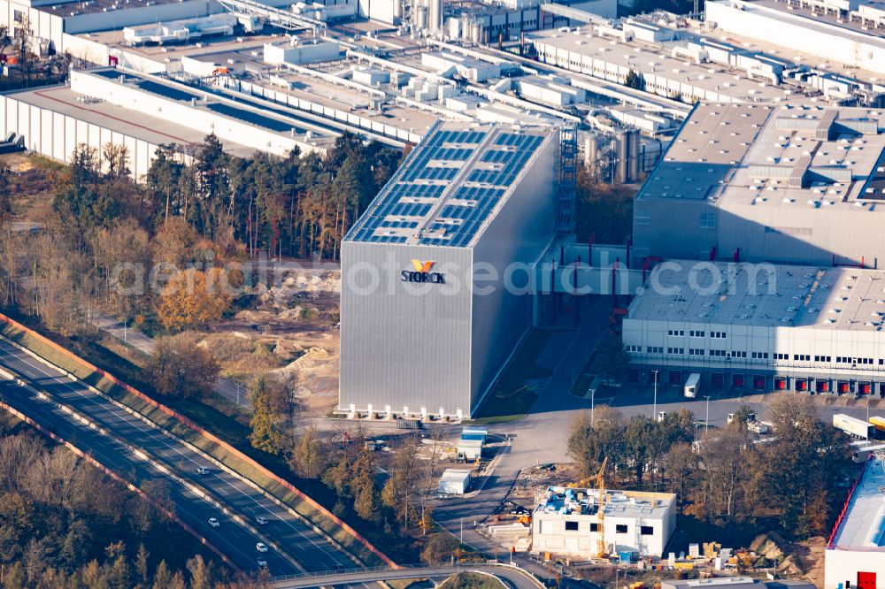 Aerial image Halle (Westfalen) - Buildings and production halls of the factory premises Condetta GmbH & Co. KG Storck Industrie-Service in Halle (Westfalen) in the federal state of North Rhine-Westphalia, Germany