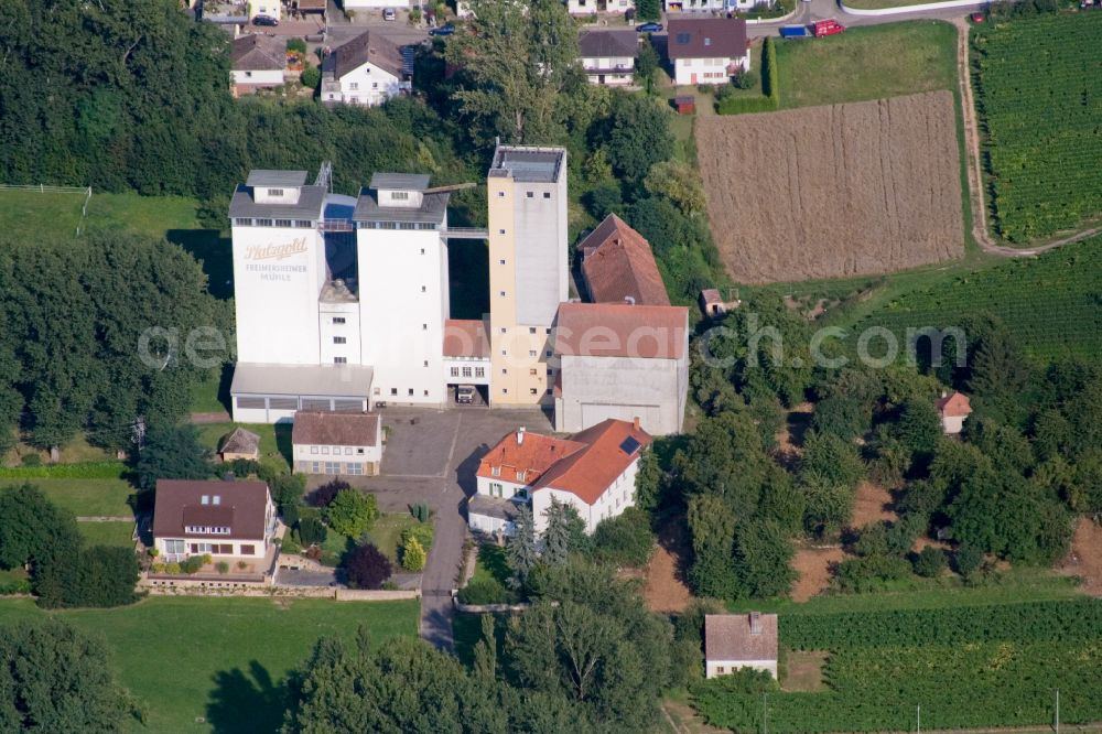 Aerial photograph Freimersheim (Pfalz) - Building and production halls on the premises of Cornexo GmbH (Freimersheim corn mill) in Freimersheim (Pfalz) in the state Rhineland-Palatinate