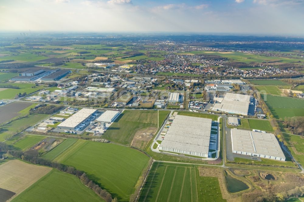 Hamm from above - Building and production halls on the premises of of DELTA Qualitaetsstahl GmbH on Stahlstrasse in Hamm in the state North Rhine-Westphalia, Germany