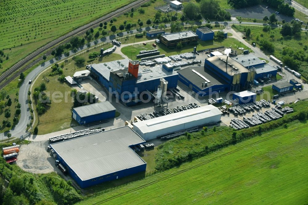 Aerial photograph Premnitz - Building and production halls on the premises of of Jacobi Carbons Service (Europe) GmbH on Vistrastrasse in Premnitz in the state Brandenburg, Germany