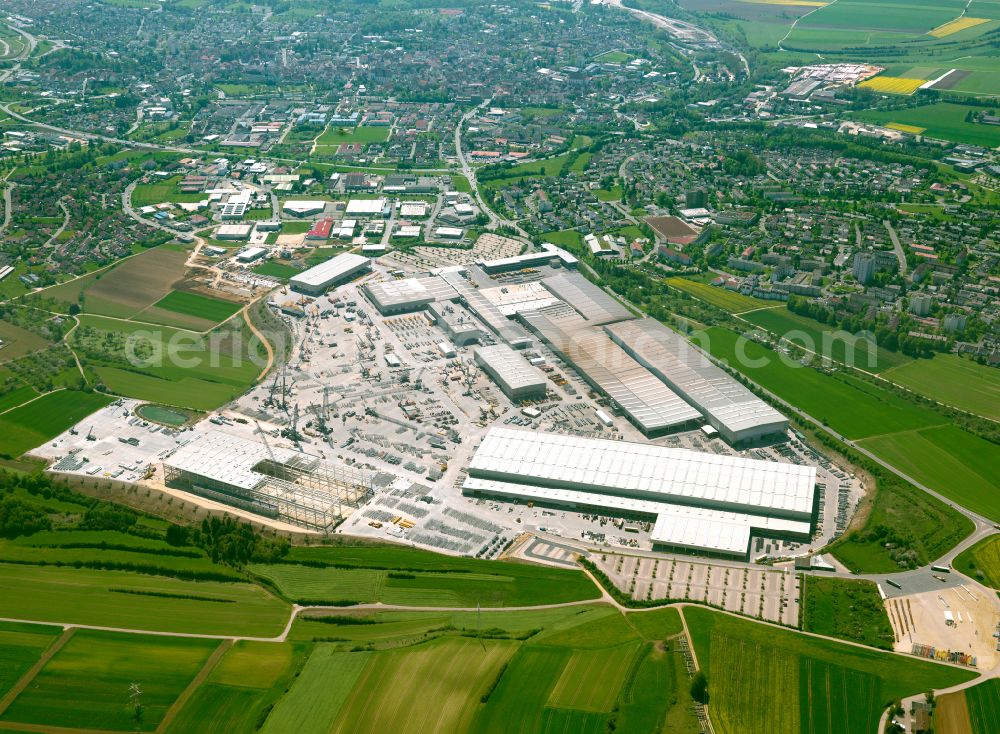 Ehingen (Donau) from the bird's eye view: Building and production halls on the premises of of Liebherr-Werk Ehingen GmbH on Dr.-Hans-Liebherr-Strasse in Ehingen (Donau) in the state Baden-Wuerttemberg, Germany