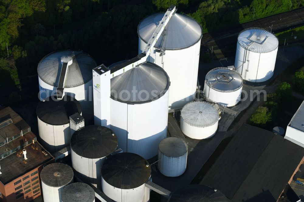 Uelzen from above - Building and production halls on the premises of of Nordzucker AG in Uelzen in the state Lower Saxony, Germany