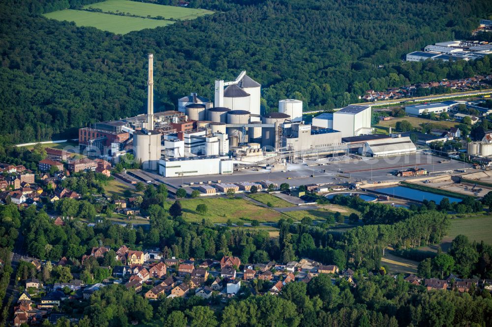 Aerial photograph Uelzen - Building and production halls on the premises of of Nordzucker AG in Uelzen in the state Lower Saxony, Germany