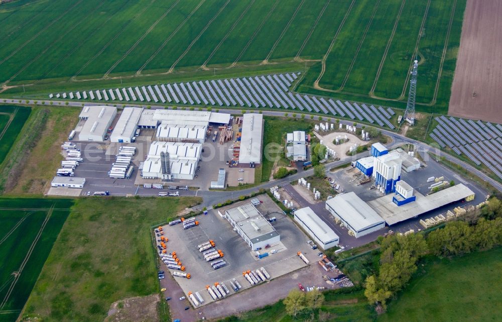 Aerial photograph Barby (Elbe) - Building and production halls on the premises of of Fa. Saint Gobain Weber in Barby (Elbe) in the state Saxony-Anhalt, Germany