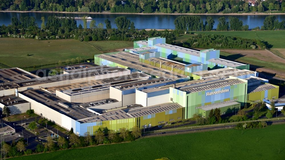 Aerial image Andernach - Building and production halls on the premises of of thyssenkrupp Rasselstein GmbH on Koblenzer Strasse in Andernach in the state Rhineland-Palatinate, Germany