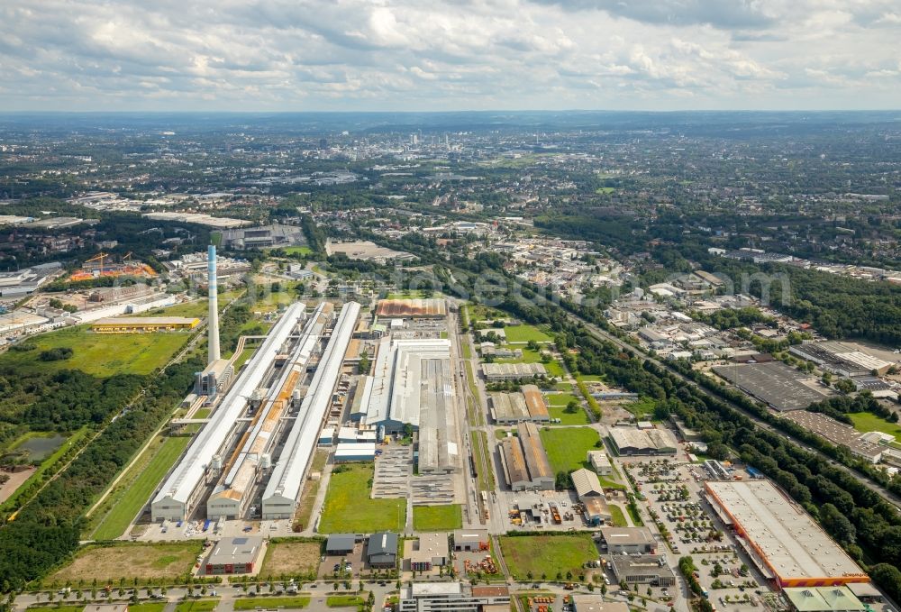 Aerial photograph Essen - Building and production halls on the premises of TRIMET Aluminium SE on Aluminiumallee in Essen in the state North Rhine-Westphalia, Germany