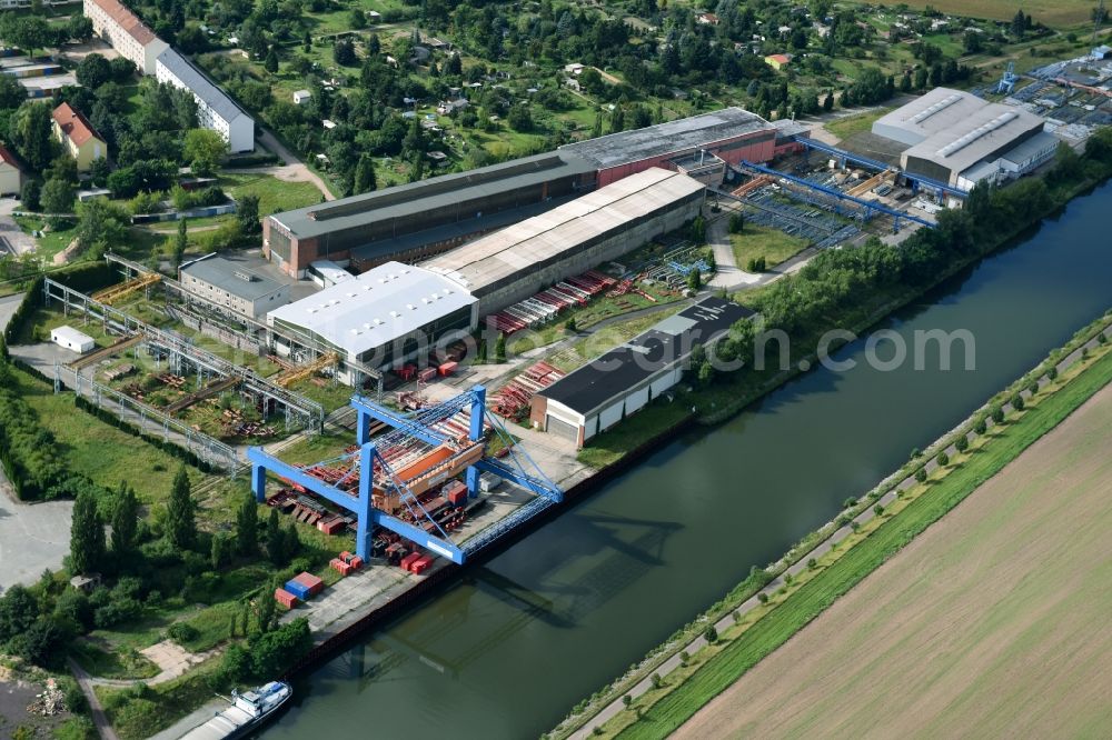 Aerial image Elbe-Parey - Building and production halls on the premises of of Wiegel Parey GmbH & Co. KG on Genthiner Strasse in the district Parey in Elbe-Parey in the state Saxony-Anhalt, Germany