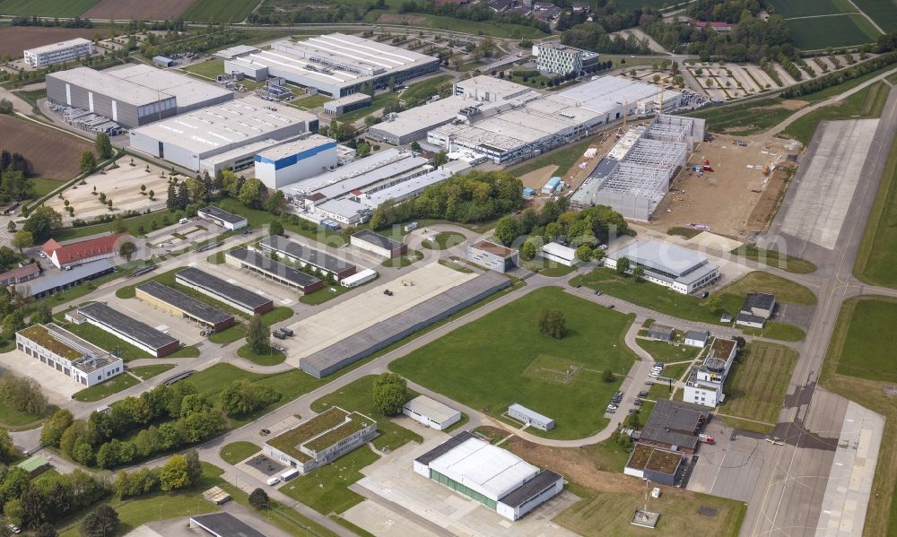 Aerial image Laupheim - Building and production halls on the premises of Diehl-Aviation Am Flugplatz in the district Untersulmetingen in Laupheim in the state Baden-Wurttemberg, Germany