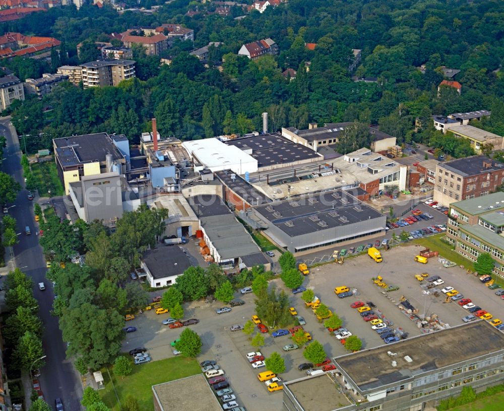 Berlin from the bird's eye view: Building and production halls on the premises of Dieringer Blechbearbeitung OHG on Nicolaistrasse in the district Lankwitz in Berlin, Germany