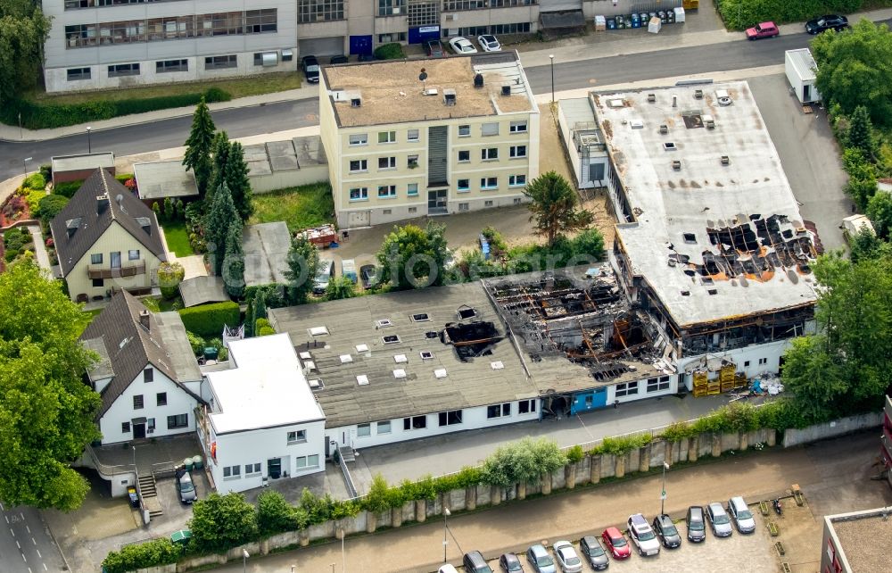 Aerial image Heiligenhaus - Building and production halls on the premises of Dietrich Luettgens GmbH & Co. KG Hasselbecker Strasse in Heiligenhaus in the state North Rhine-Westphalia