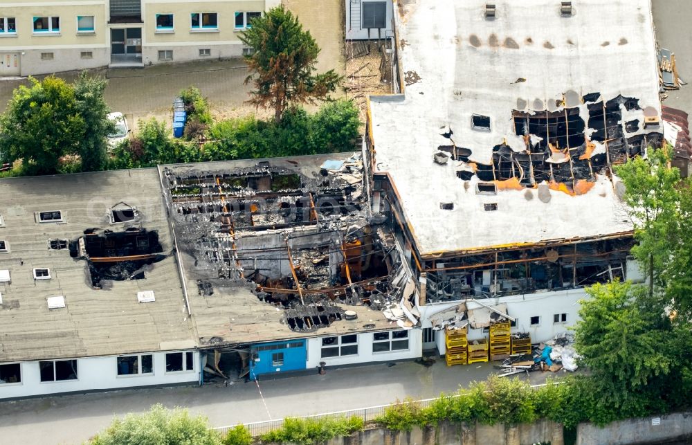 Aerial photograph Heiligenhaus - Building and production halls on the premises of Dietrich Luettgens GmbH & Co. KG Hasselbecker Strasse in Heiligenhaus in the state North Rhine-Westphalia