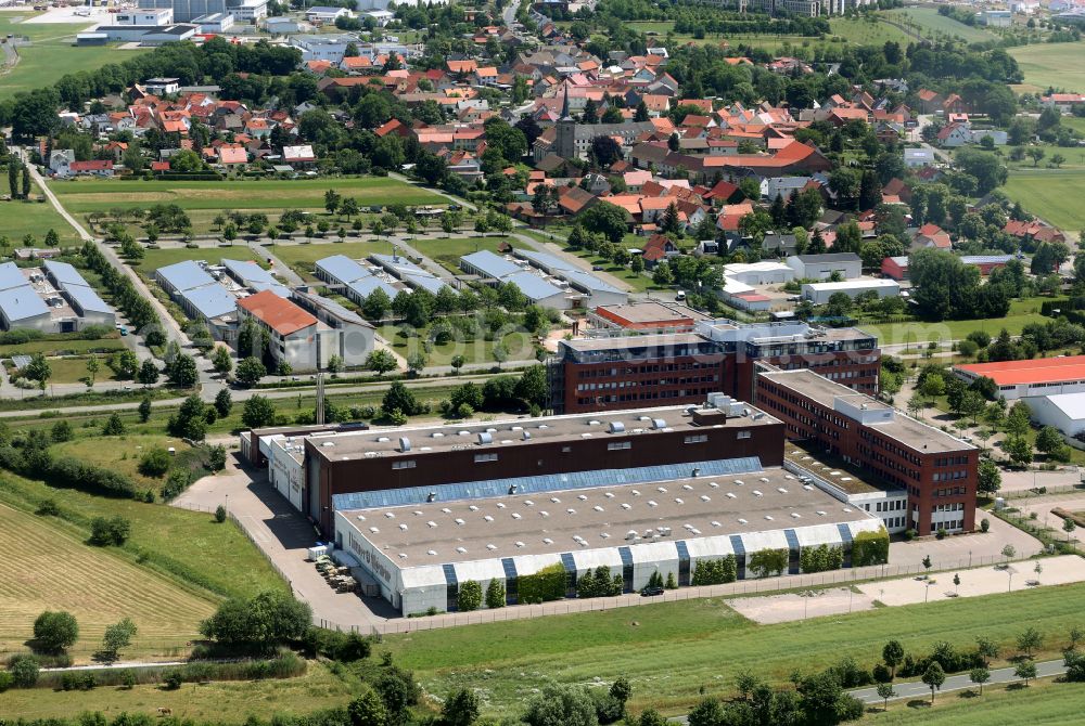 Erfurt from above - Buildings and production halls on the factory premises of the offset printing Presse- and Medienhauses of Zeitungen Thueringer Allgemeine, Thueringische Landeszeitung and Allgemeiner Anzeiger on street Gottstedter Landstrasse in Erfurt in the state Thuringia, Germany