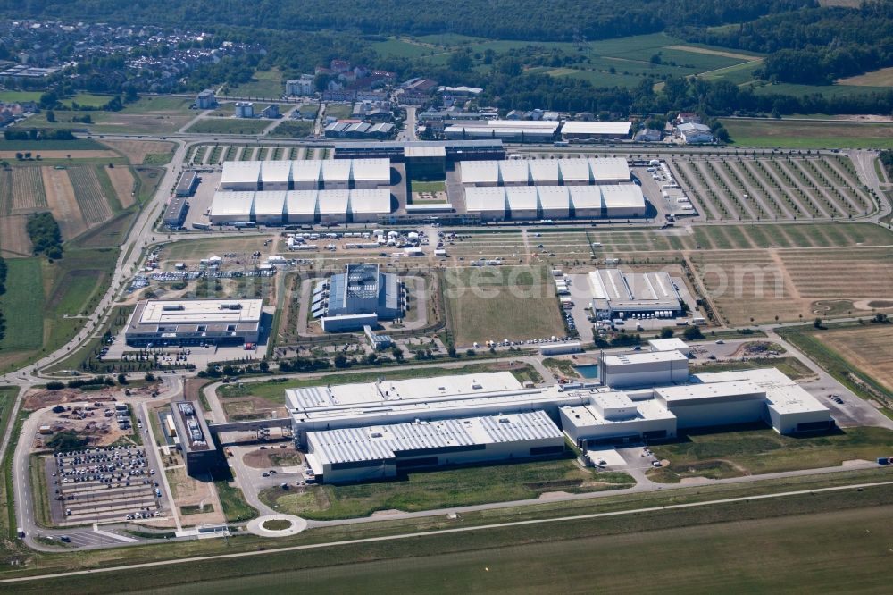 Aerial photograph Rheinstetten - Building and production halls on the premises of EDEKA Suedwest Fleisch vor of Neuen Messe in Rheinstetten in the state Baden-Wuerttemberg