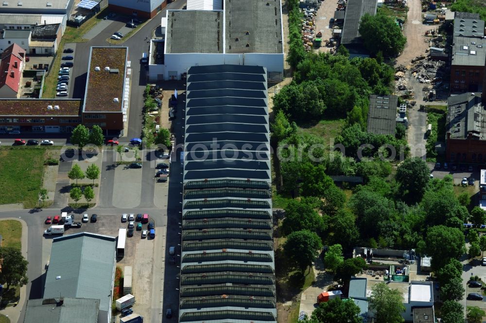 Magdeburg from the bird's eye view: Building and production halls on the premises of EMCO MAGDEBURG GmbH in Magdeburg in the state Saxony-Anhalt