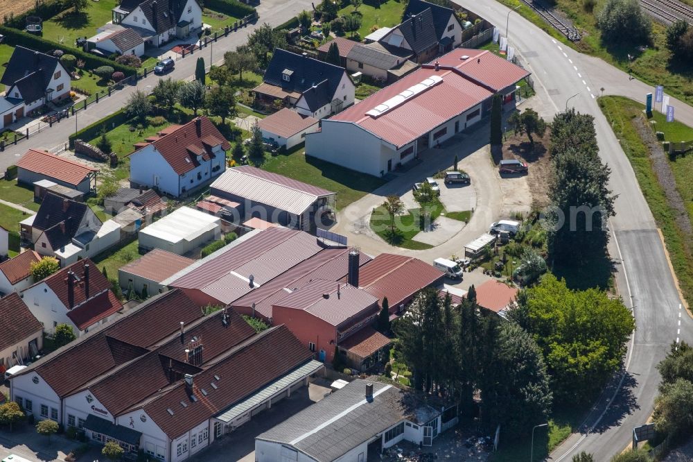 Aerial image Moosburg an der Isar - Building and production halls on the premises Ernst Pracher GmbH on Driescherstrasse in Moosburg an der Isar in the state Bavaria, Germany